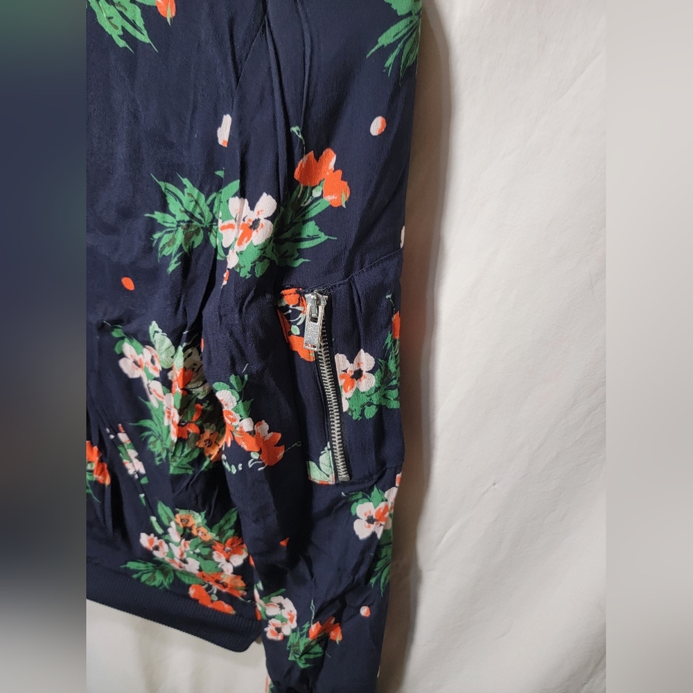 Zara Basic Collection Size Large Flower Covered B… - image 3